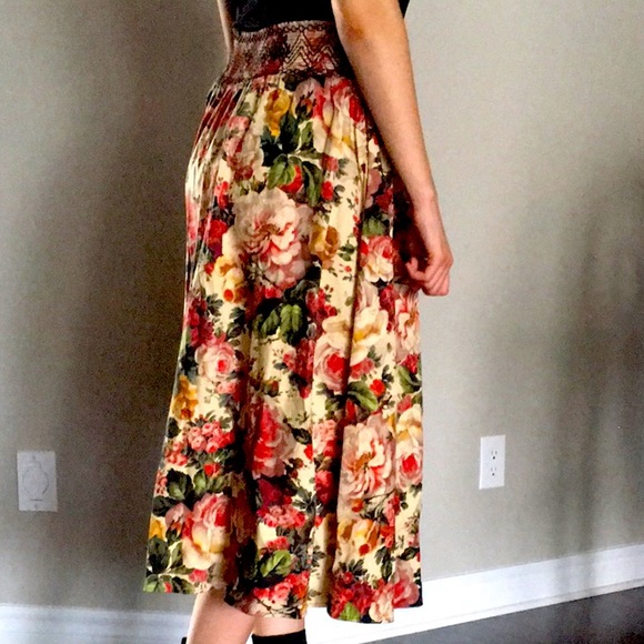 Floral skirt from Zara - Picture 2 of 2